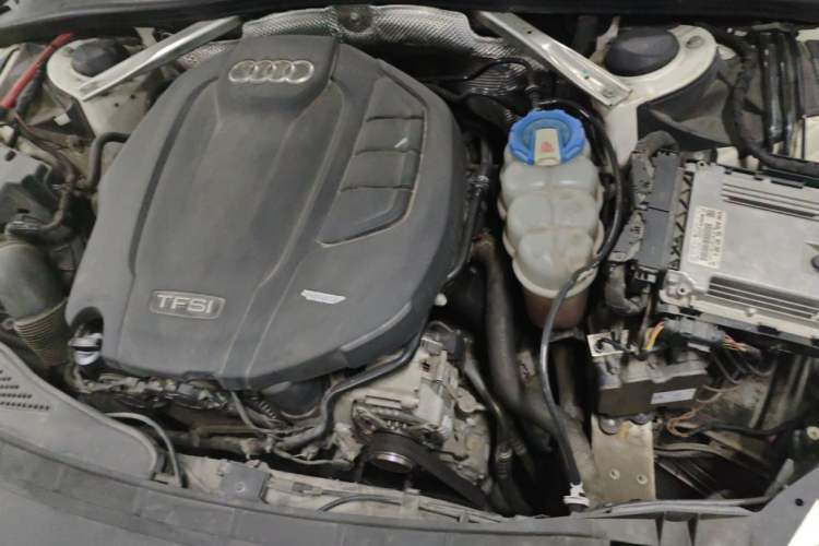 Used Audi A4L 2017 Plus 40 TFSI Ambition Model Engine Bay Left