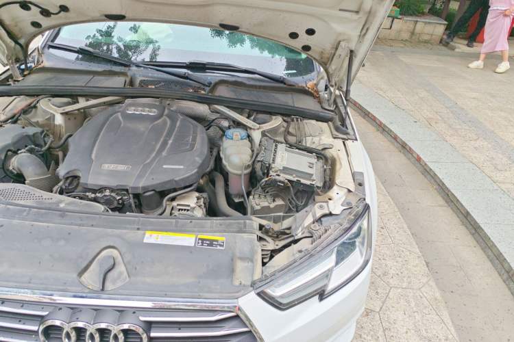 Used Audi A4L 2017 Plus 40 TFSI Ambition Model Engine Bay Left