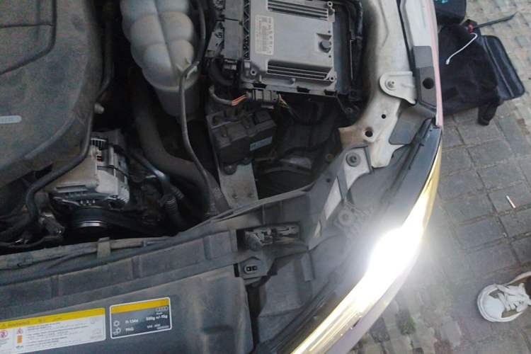 Used Audi A4L 2017 Plus 40 TFSI Fashion Model Engine Bay Left