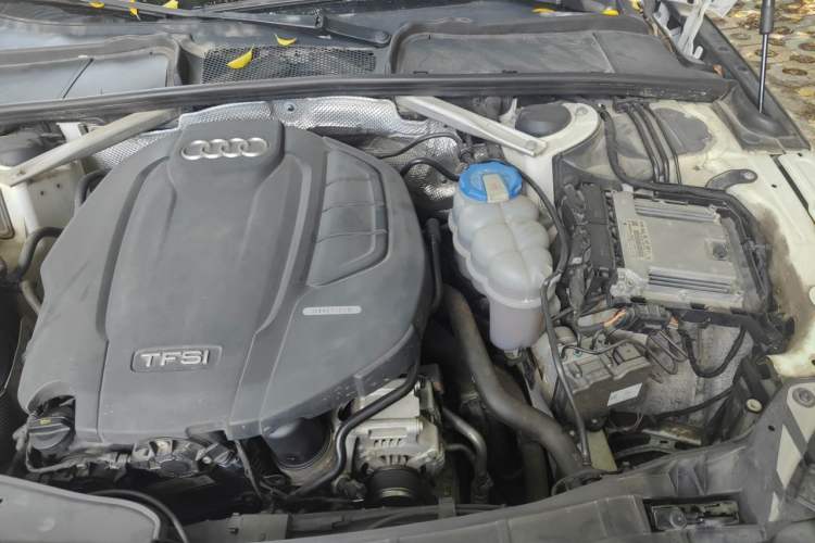Used Audi A4L 2017 Plus 40 TFSI Ambition Model Engine Bay Left