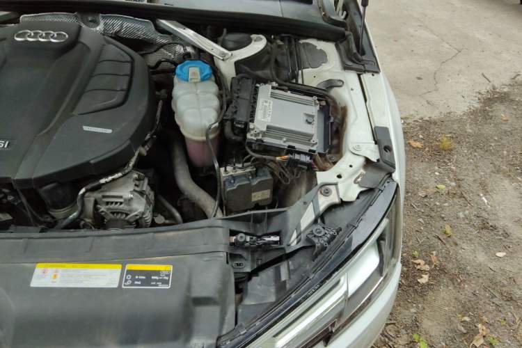 Used Audi A4L 2017 Plus 40 TFSI Fashion Model Engine Bay Left
