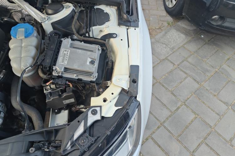 Used Audi A4L 2017 Plus 40 TFSI Ambition Model Engine Bay Left