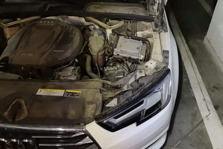 Used Audi A4L 2017 40 TFSI Fashion Model Engine Bay Left