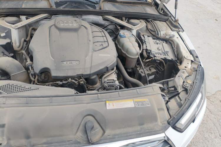 Used Audi A4L 2017 45 TFSI quattro Style Edition Engine Bay Left
