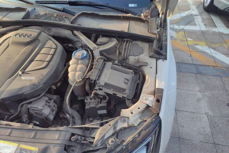 Used Audi A4L 2017 Plus 40 TFSI Sport Model Engine Bay Left