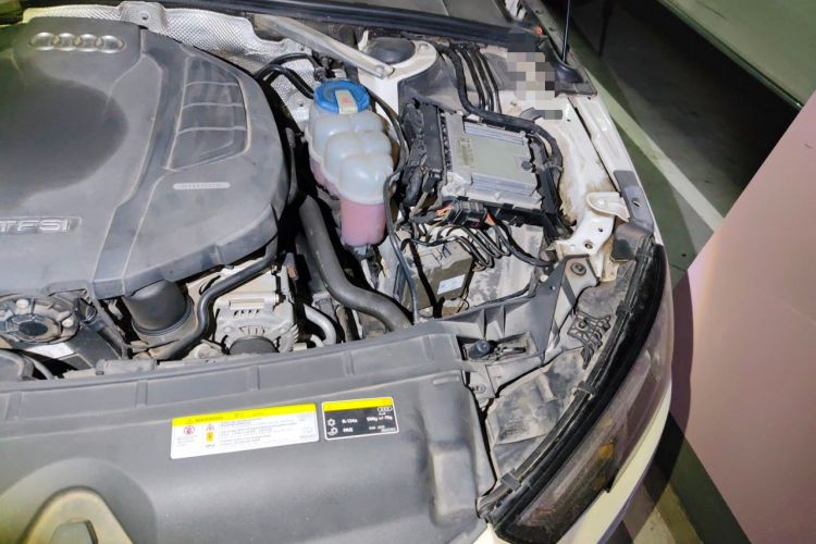 Used Audi A4L 2017 Plus 40 TFSI Style Edition Engine Bay Left