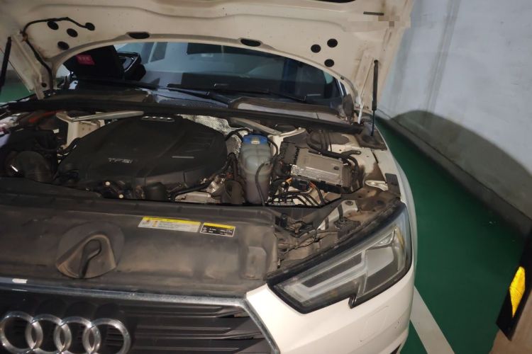 Used Audi A4L 2017 40 TFSI Fashion Model Engine Bay Left