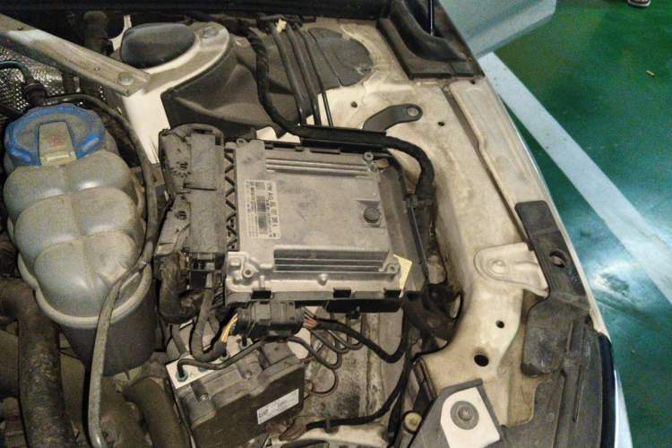 Used Audi A4L 2017 40 TFSI Style Edition Engine Bay Left