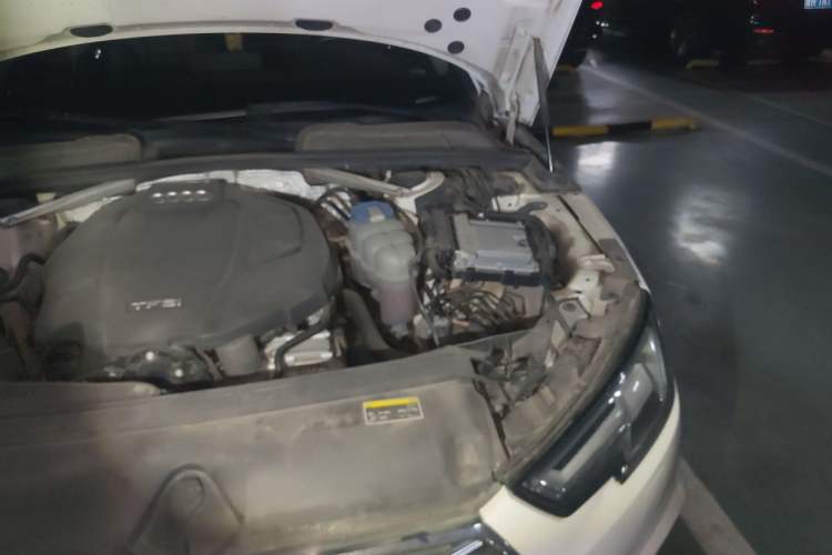 Used Audi A4L 2017 40 TFSI Sport Edition Engine Bay Left