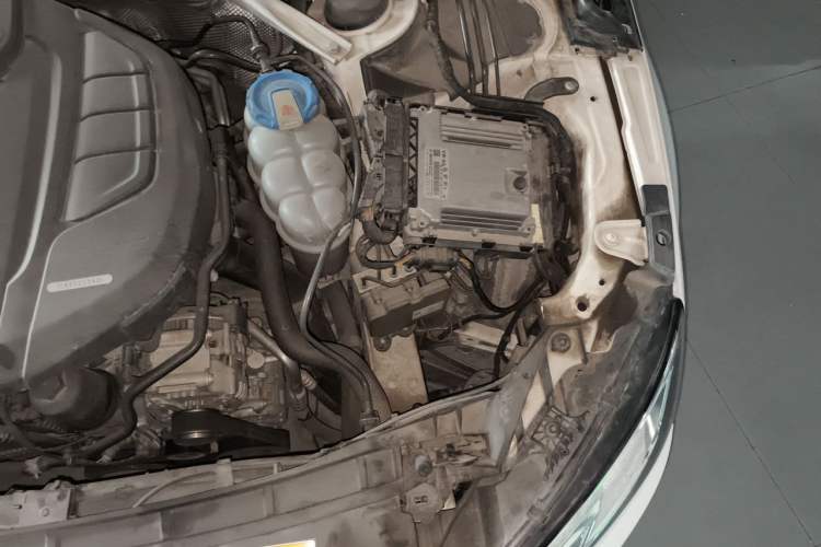 Used Audi A4L 2017 40 TFSI Ambition Edition Engine Bay Left