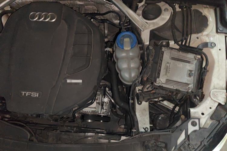 Used Audi A4L 2017 Plus 40 TFSI Sport Model Engine Bay Left