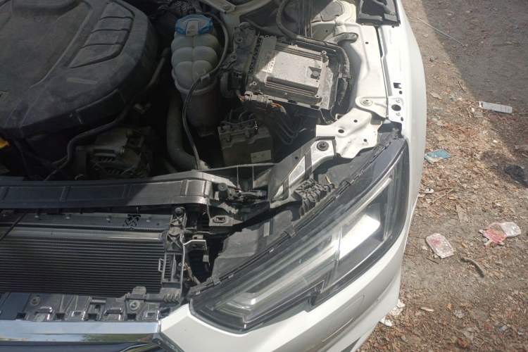 Used Audi A4L 2017 40 TFSI Sport Edition Engine Bay Left