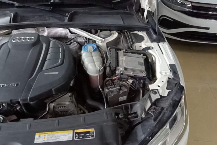 Used Audi A4L 2017 Plus 40 TFSI Ambition Model Engine Bay Left