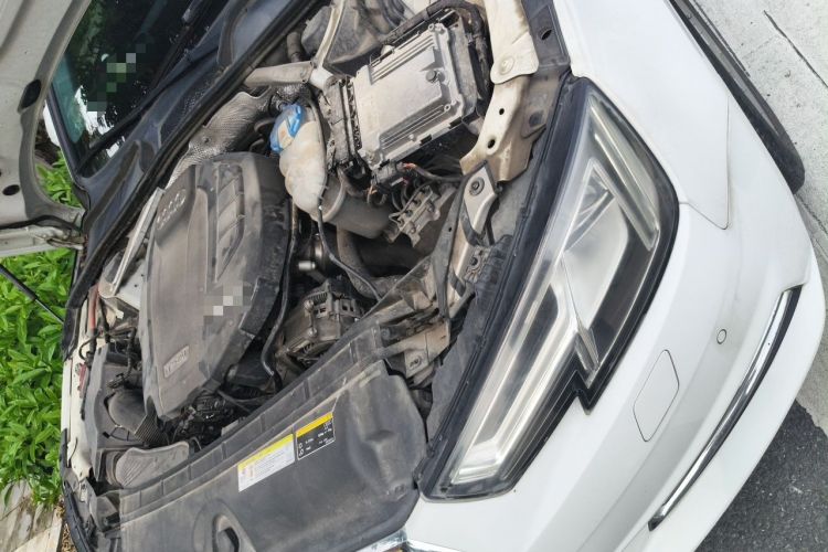 Used Audi A4L 2017 Plus 40 TFSI Fashion Model Engine Bay Left