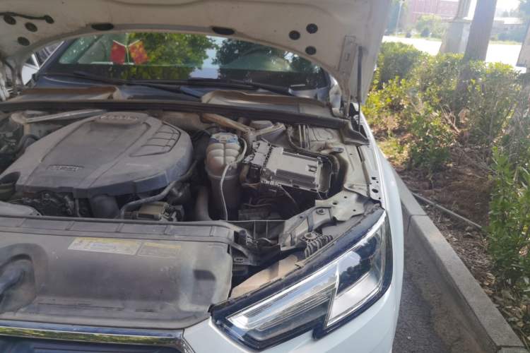 Used Audi A4L 2017 Plus 40 TFSI Ambition Model Engine Bay Left