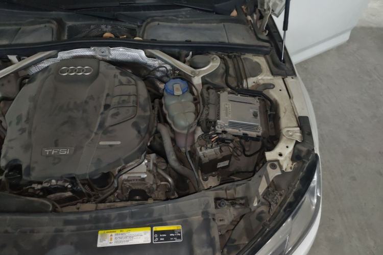 Used Audi A4L 2017 40 TFSI Ambition Edition Engine Bay Left