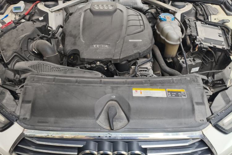 Used Audi A4L 2017 Plus 40 TFSI Ambition Model Engine Bay