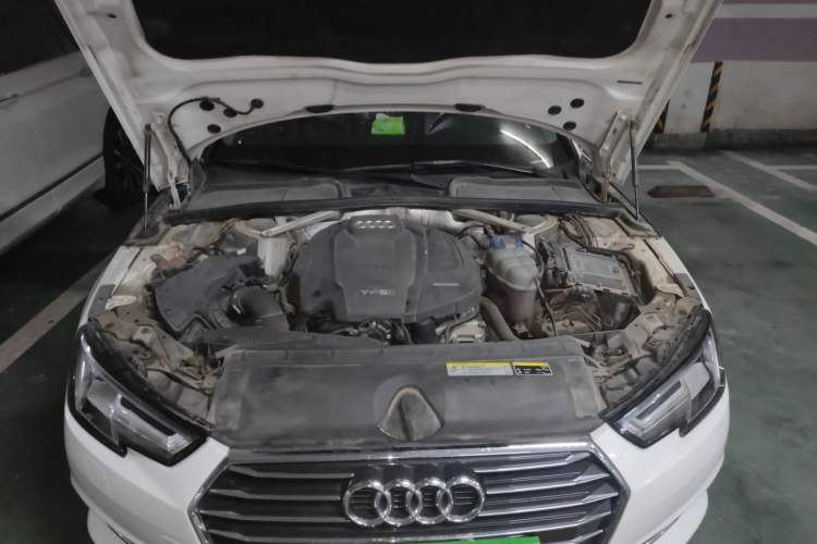 Used Audi A4L 2017 40 TFSI Style Edition Engine Bay