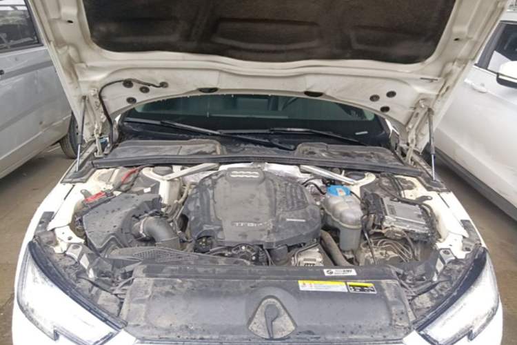 Used Audi A4L 2017 40 TFSI Fashion Model Engine Bay
