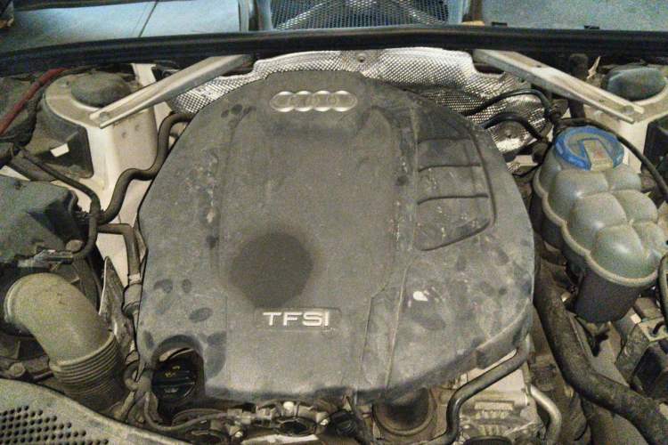 Used Audi A4L 2017 40 TFSI Style Edition Engine Bay