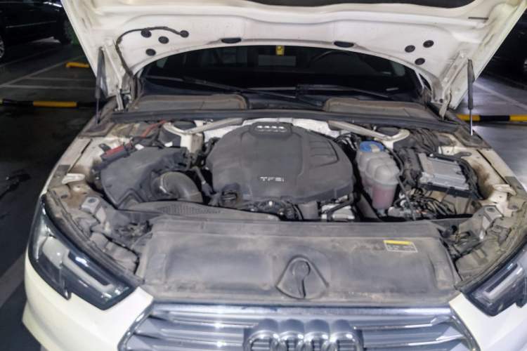 Used Audi A4L 2017 40 TFSI Sport Edition Engine Bay