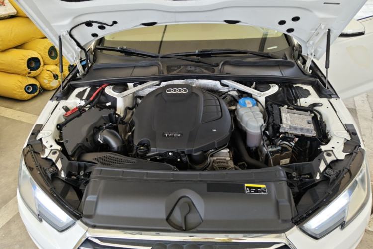 Used Audi A4L 2017 Plus 40 TFSI Ambition Model Engine Bay