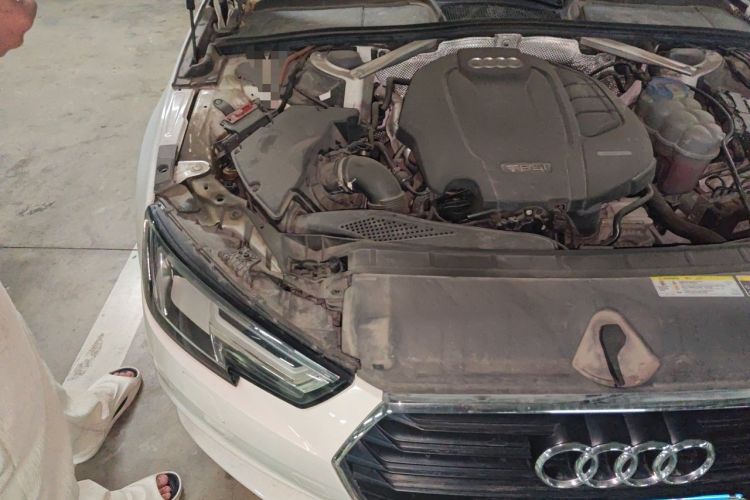 Used Audi A4L 2017 40 TFSI Fashion Model Engine Bay Right