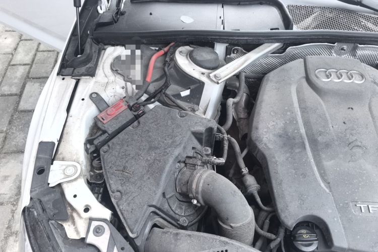 Used Audi A4L 2017 Plus 40 TFSI Ambition Model Engine Bay Right