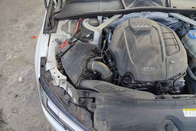 Used Audi A4L 2017 Plus 40 TFSI Ambition Model Engine Bay Right