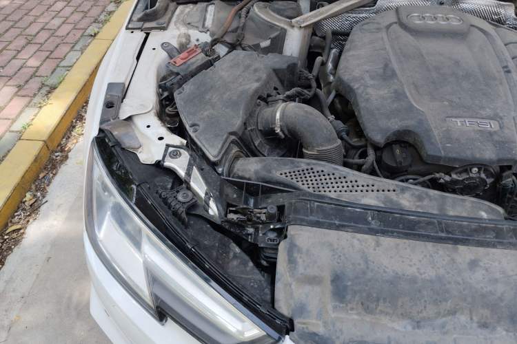 Used Audi A4L 2017 40 TFSI Ambition Edition Engine Bay Right