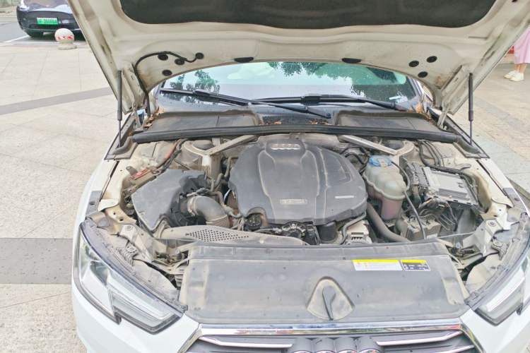 Used Audi A4L 2017 Plus 40 TFSI Ambition Model Engine Bay Right