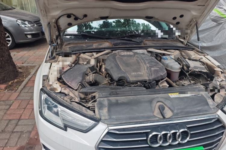 Used Audi A4L 2017 40 TFSI Ambition Edition Engine Bay Right