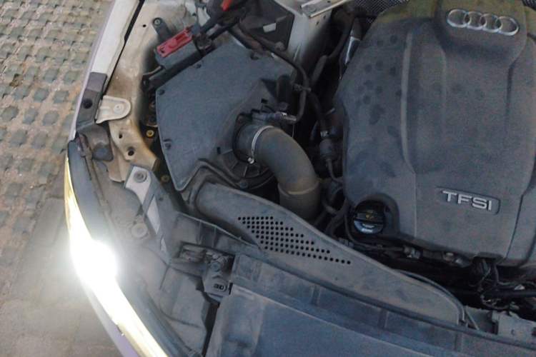 Used Audi A4L 2017 Plus 40 TFSI Fashion Model Engine Bay Right