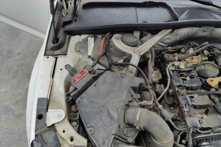 Used Audi A4L 2017 40 TFSI Style Edition Engine Bay Right
