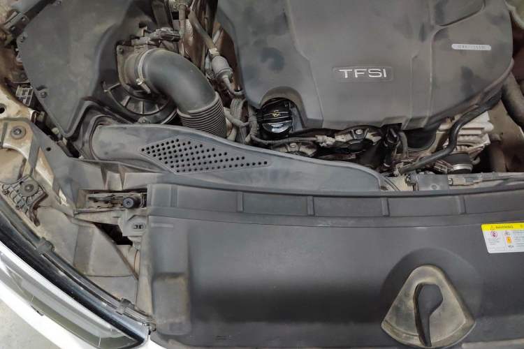 Used Audi A4L 2017 Plus 40 TFSI Ambition Model Engine Bay Right