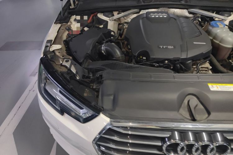 Used Audi A4L 2017 40 TFSI Style Edition Engine Bay Right