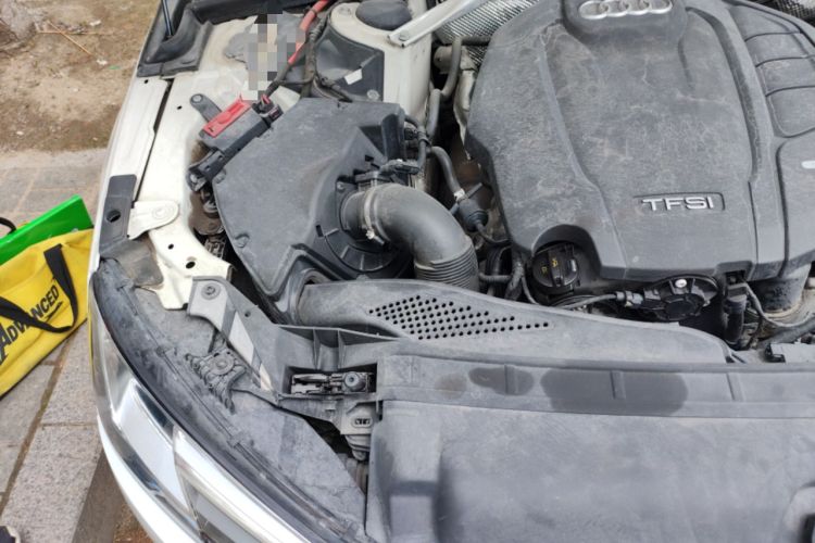 Used Audi A4L 2017 Plus 40 TFSI Ambition Model Engine Bay Right