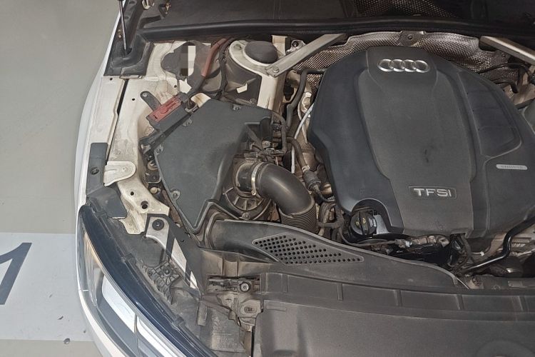 Used Audi A4L 2017 40 TFSI Style Edition Engine Bay Right