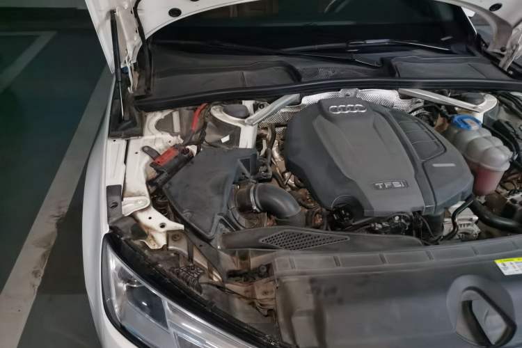 Used Audi A4L 2017 40 TFSI Ambition Edition Engine Bay Right