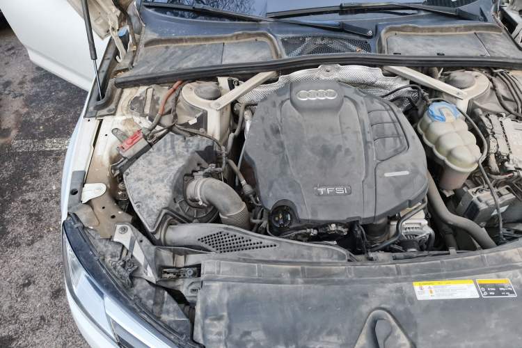 Used Audi A4L 2017 Plus 40 TFSI Ambition Model Engine Bay Right