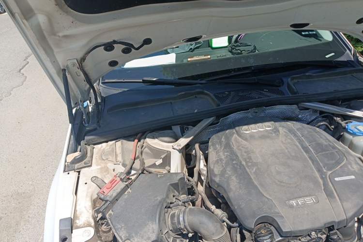 Used Audi A4L 2017 40 TFSI Fashion Model Engine Bay Right
