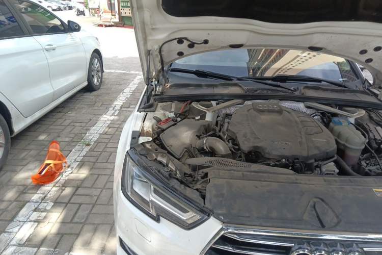 Used Audi A4L 2017 Plus 40 TFSI Ambition Model Engine Bay Right