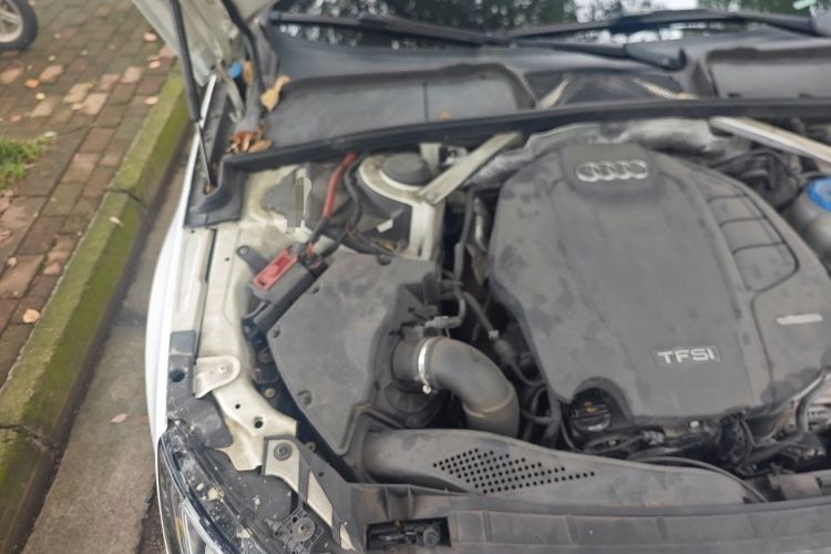 Used Audi A4L 2017 40 TFSI Fashion Model Engine Bay Right