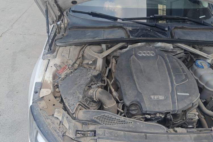 Used Audi A4L 2017 40 TFSI Fashion Model Engine Bay Right