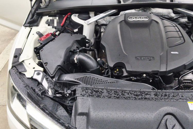 Used Audi A4L 2017 40 TFSI Ambition Edition Engine Bay Right