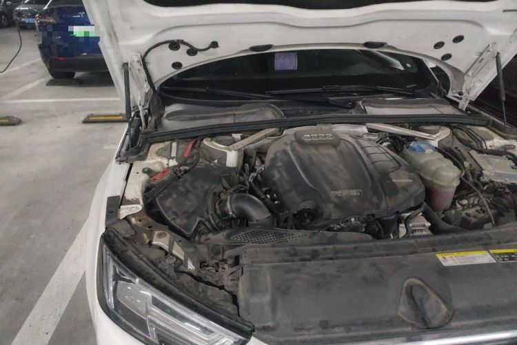 Used Audi A4L 2017 40 TFSI Fashion Model Engine Bay Right