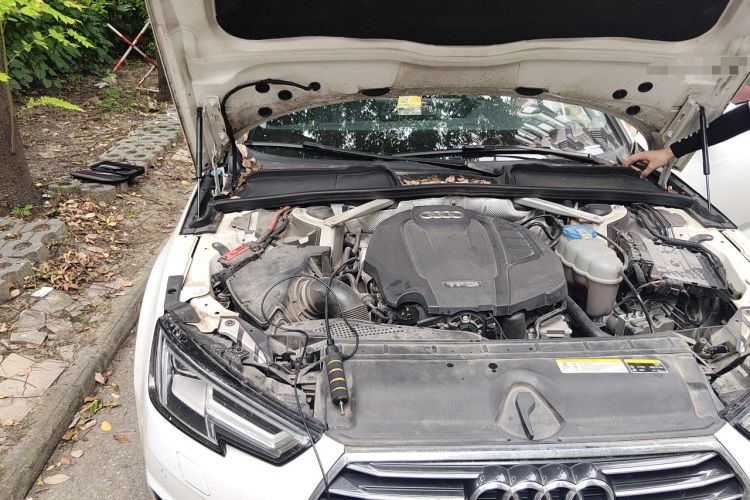 Used Audi A4L 2017 45 TFSI quattro Style Edition Engine Bay Right