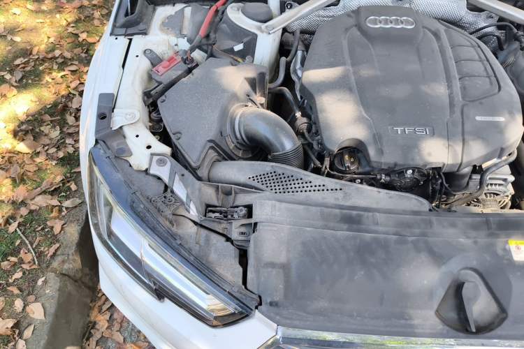 Used Audi A4L 2017 45 TFSI quattro Sport Edition Engine Bay Right