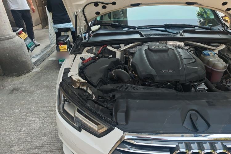 Used Audi A4L 2017 Plus 40 TFSI Ambition Model Engine Bay Right
