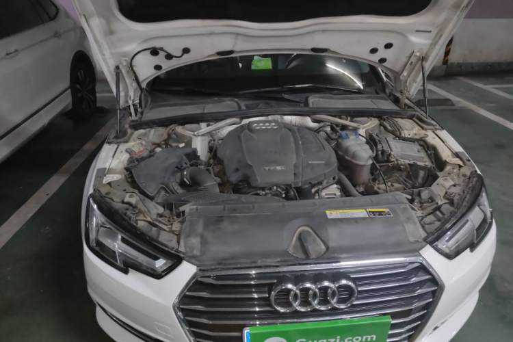 Used Audi A4L 2017 40 TFSI Style Edition Engine Bay Right